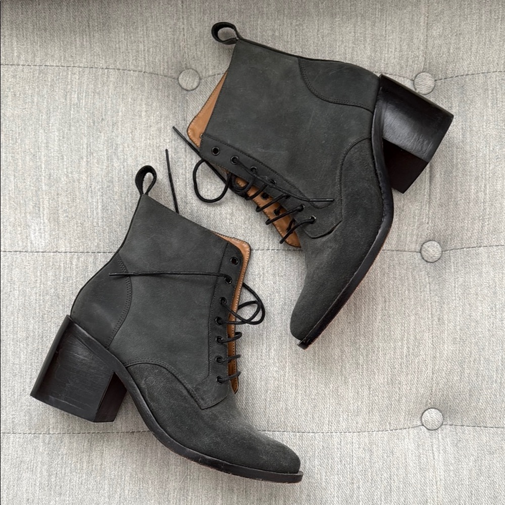 Fortress of Inca Paige lace up ankle boot charcoal grey EUC size 37 EU/ 6.5 US